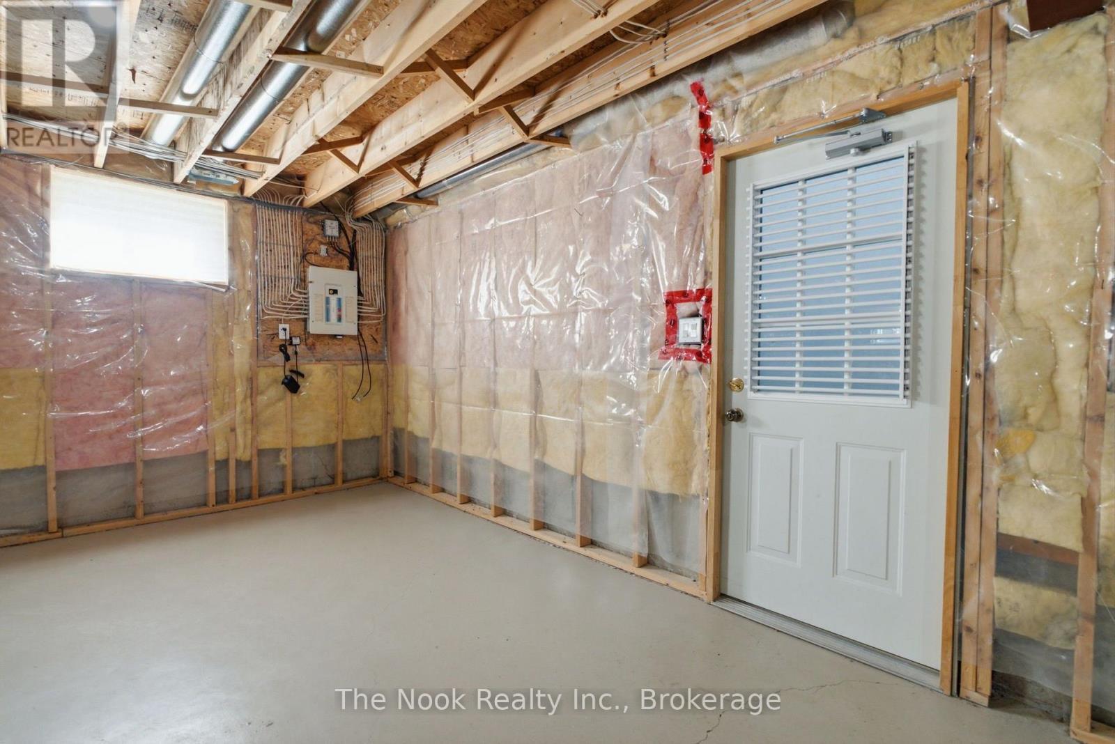 53 Eakins Court, Kawartha Lakes, Ontario  K9V 6J9 - Photo 35 - X13708994