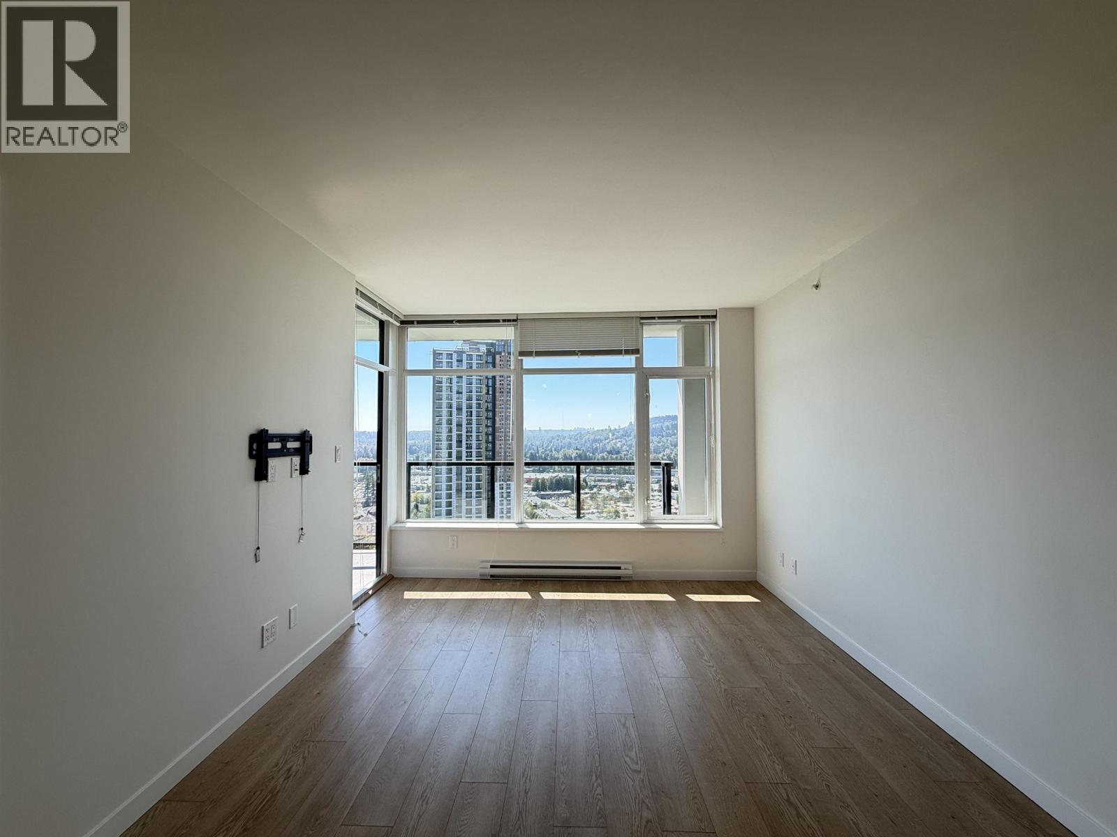 2605 3080 Lincoln Avenue, Coquitlam, British Columbia  V3B 0L9 - Photo 4 - R3142721