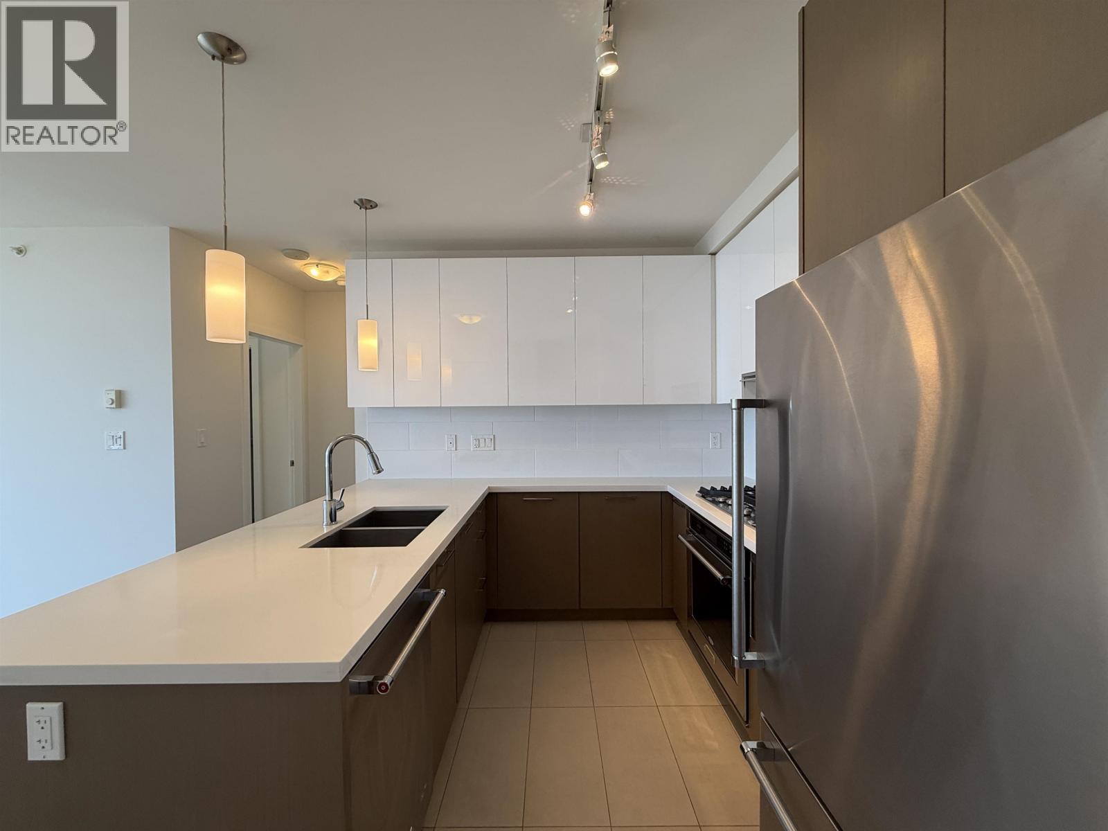 2605 3080 LINCOLN AVENUE, Coquitlam, British Columbia