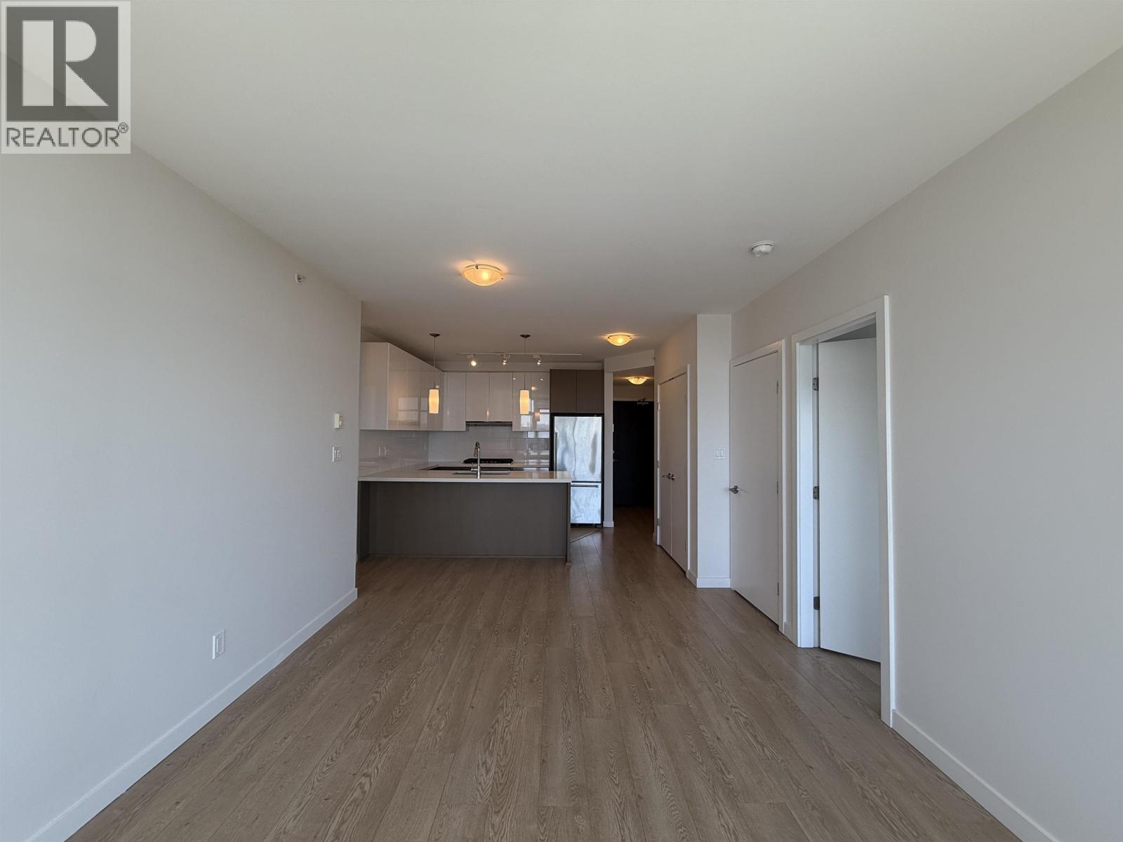 2605 3080 Lincoln Avenue, Coquitlam, British Columbia  V3B 0L9 - Photo 3 - R3142721
