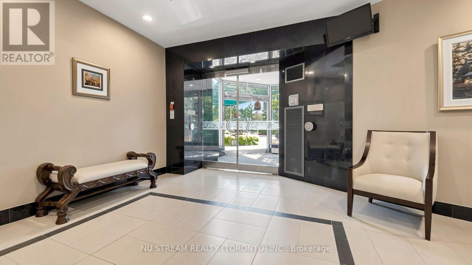 #1105 - 175 Bamburgh Circle, Toronto, Ontario  M1W 3X8 - Photo 6 - E13709000
