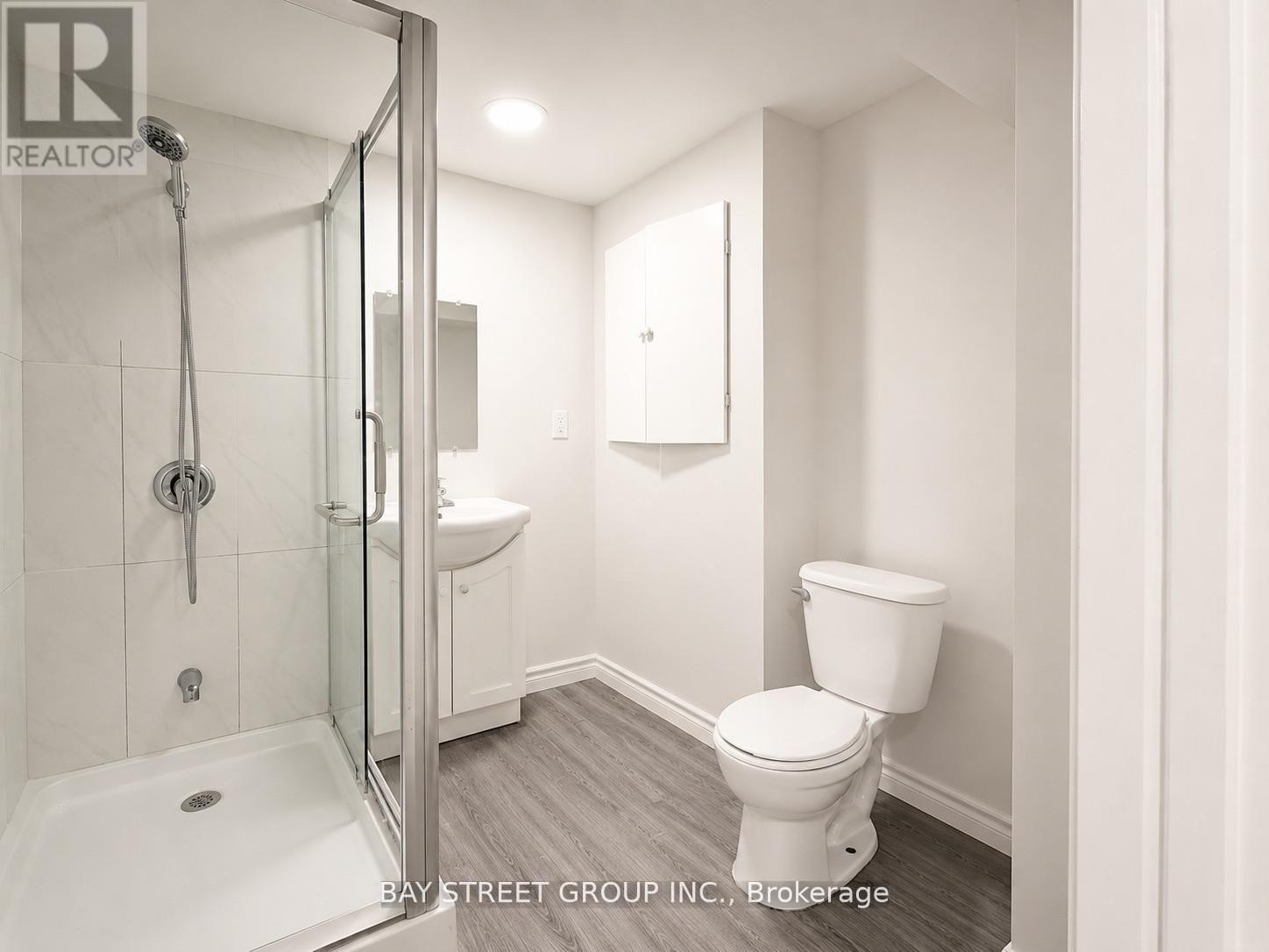 82 Radwell Cres Crescent, Toronto, Ontario  M1V 2J5 - Photo 3 - E13709014