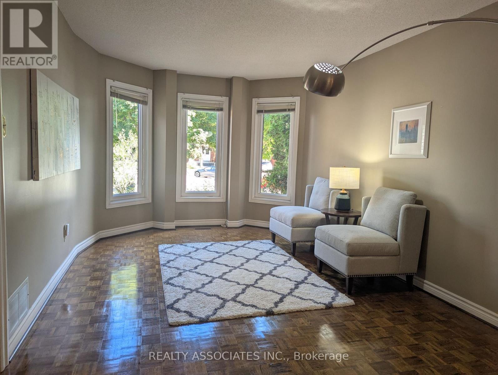 3279 Charlebrook Court, Mississauga, Ontario  L5L 5B4 - Photo 25 - W13709004