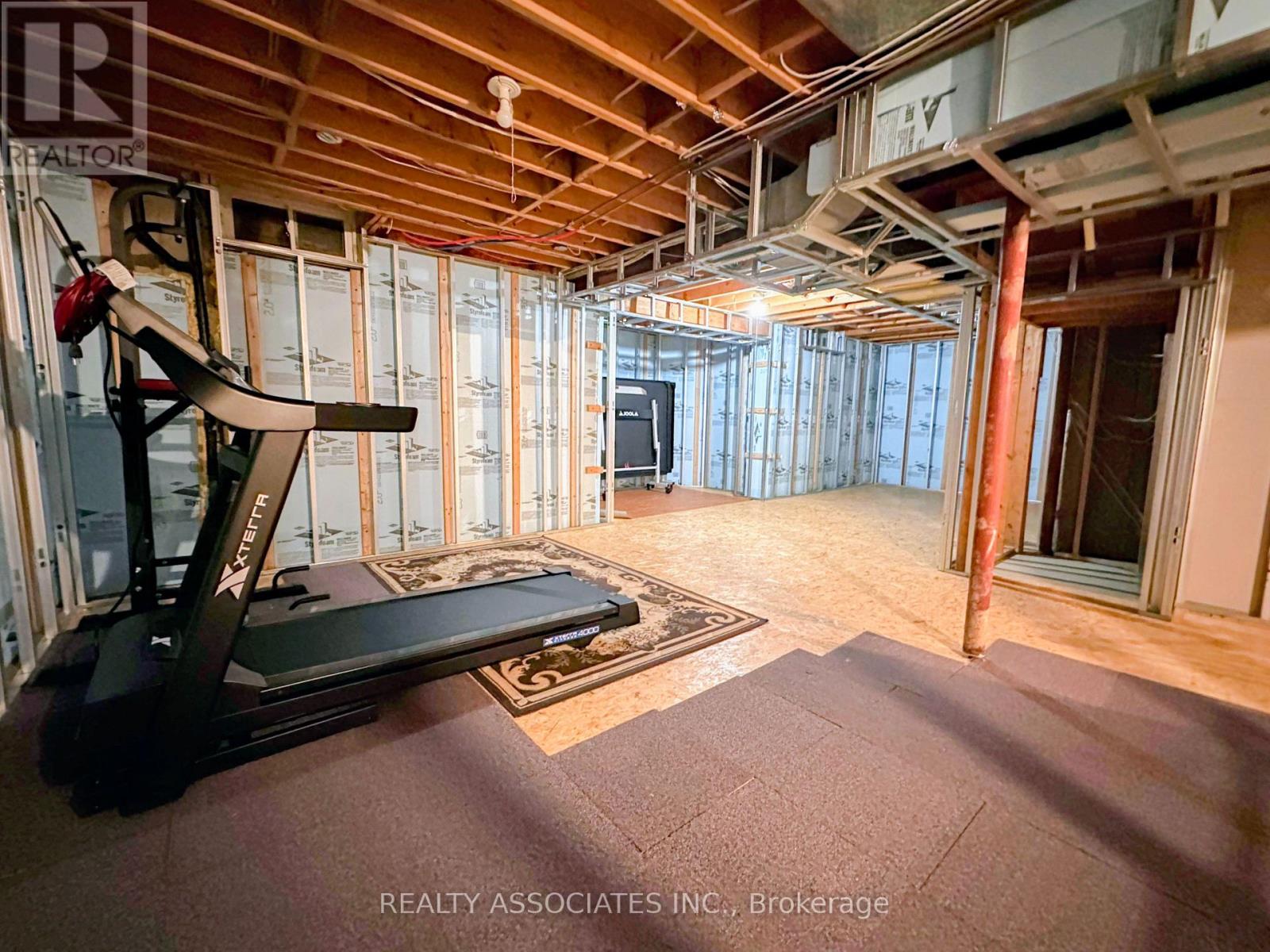 3279 Charlebrook Court, Mississauga, Ontario  L5L 5B4 - Photo 34 - W13709004