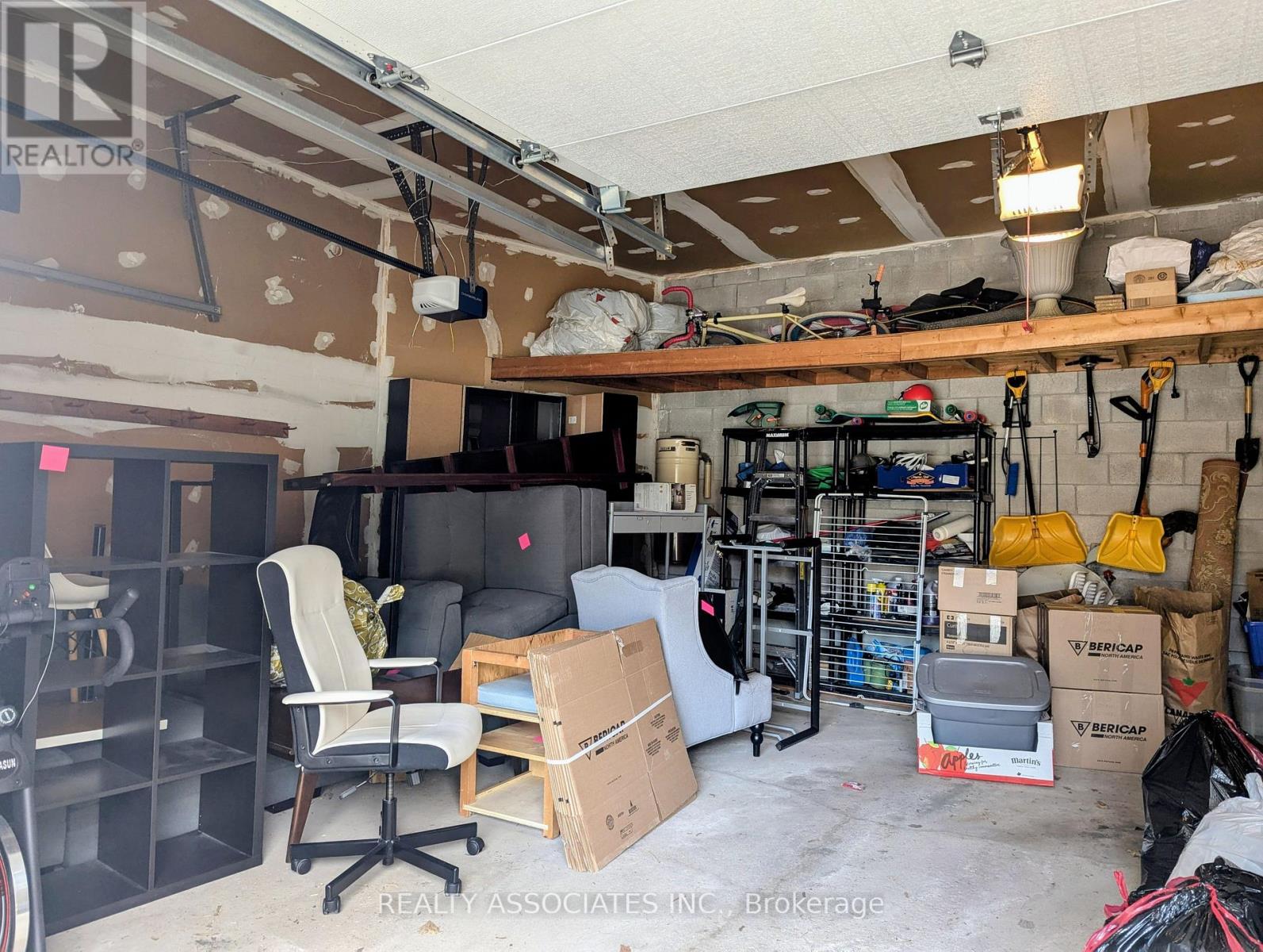 3279 Charlebrook Court, Mississauga, Ontario  L5L 5B4 - Photo 35 - W13709004