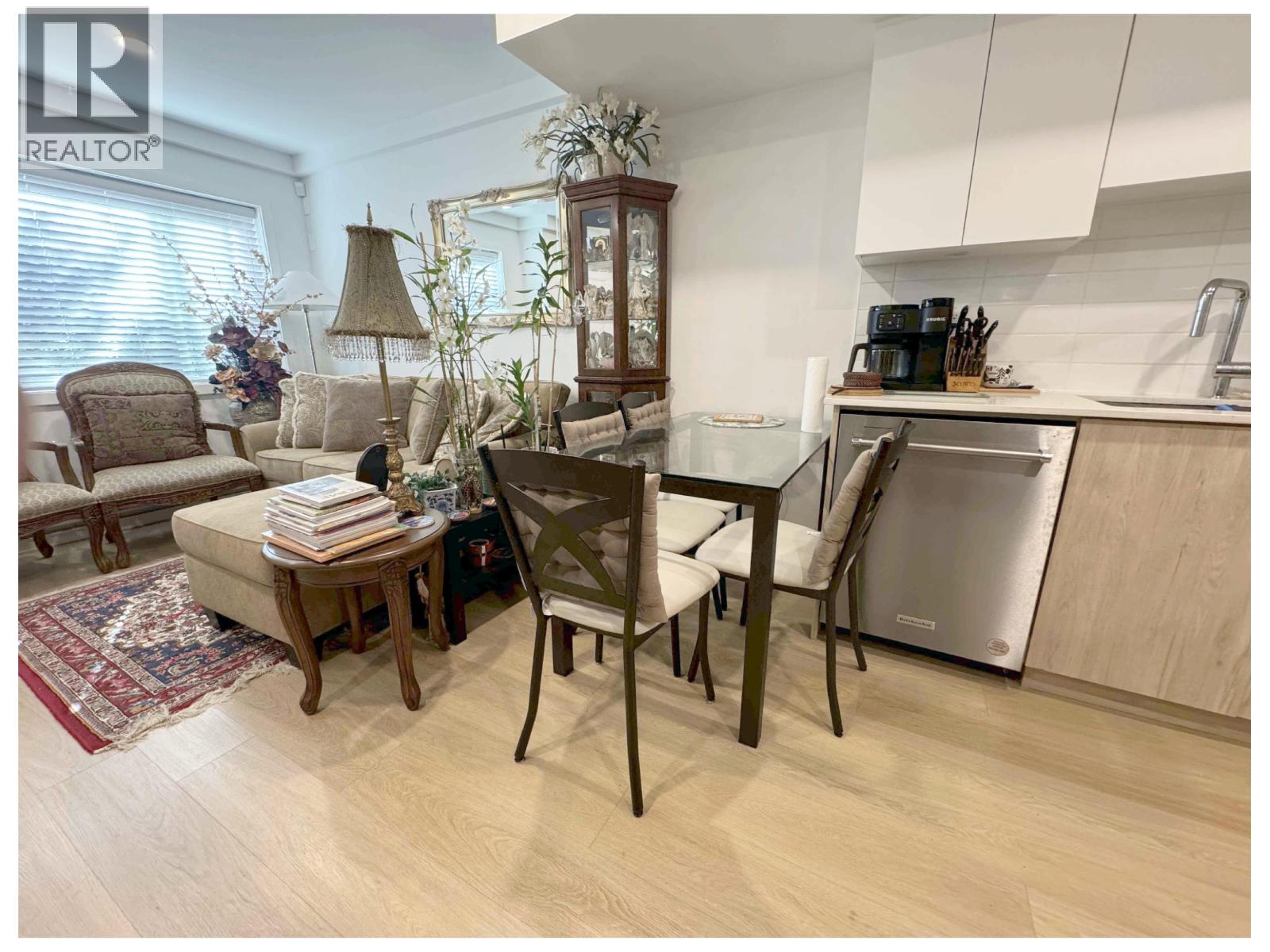 3619 Rae Avenue, Vancouver, British Columbia  V5R 2P6 - Photo 5 - R3156814