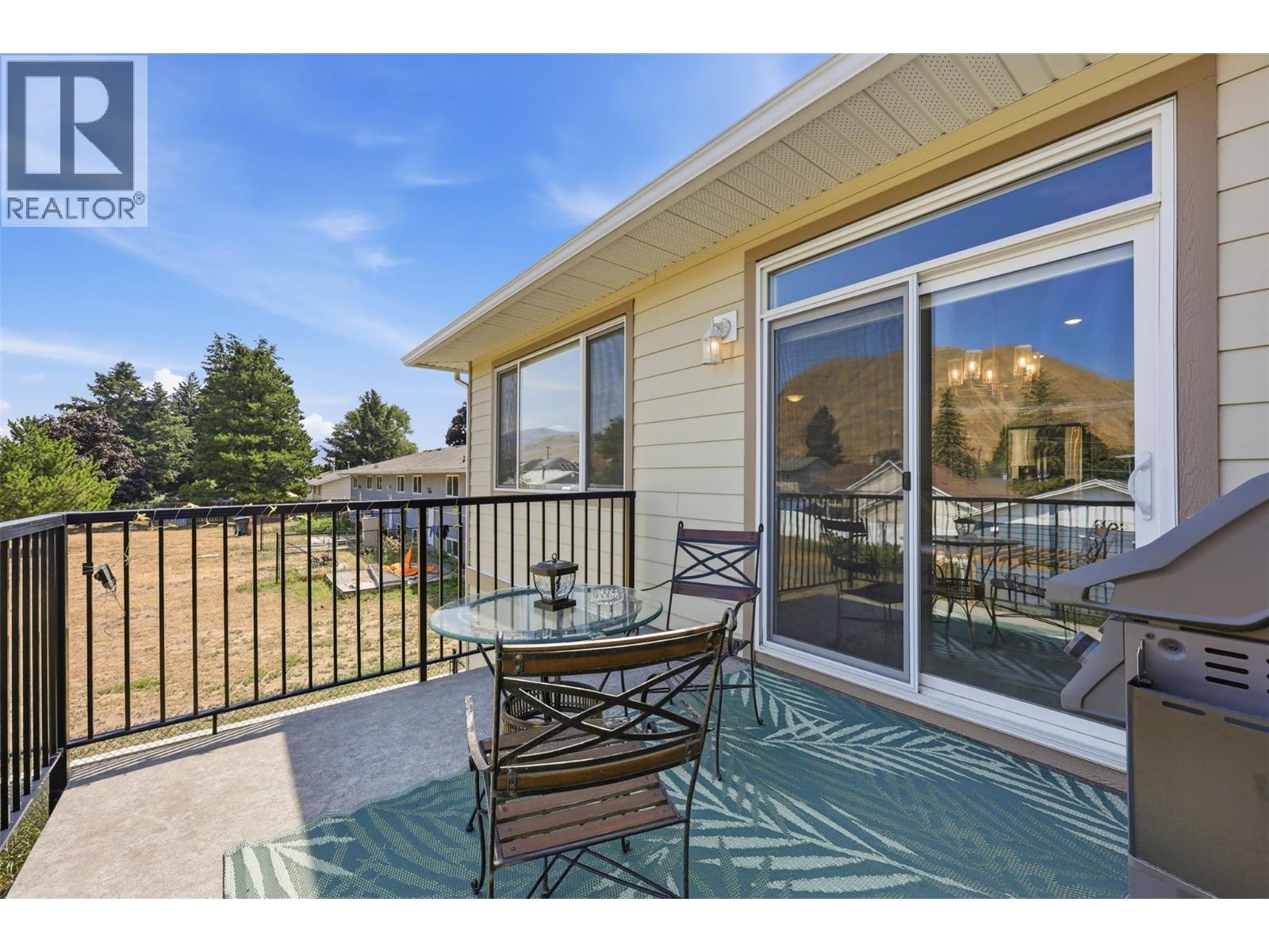 2352 Bossert Avenue, Kamloops, British Columbia  V2B 4V6 - Photo 11 - 10395196