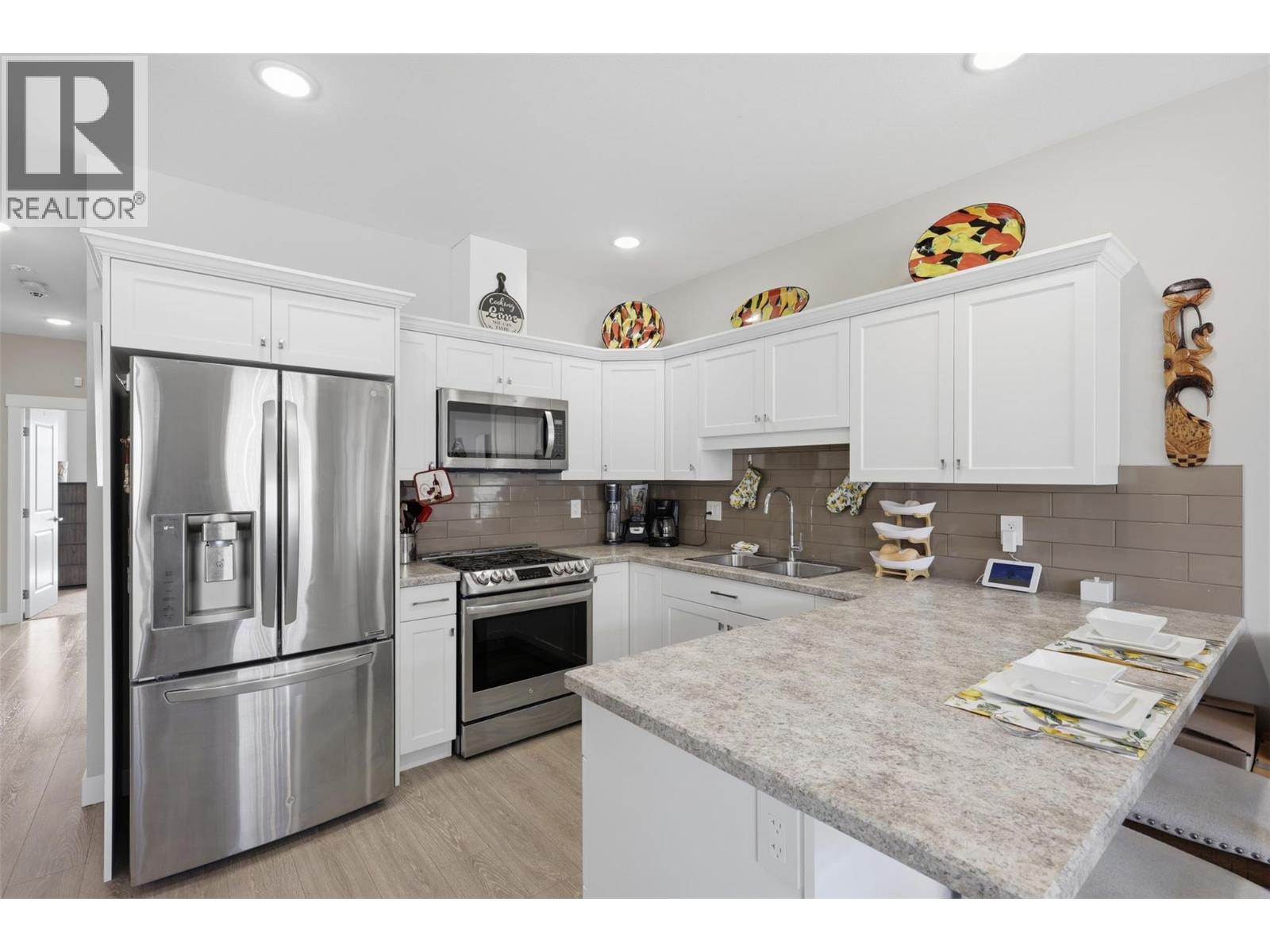 2352 Bossert Avenue, Kamloops, British Columbia  V2B 4V6 - Photo 7 - 10395196