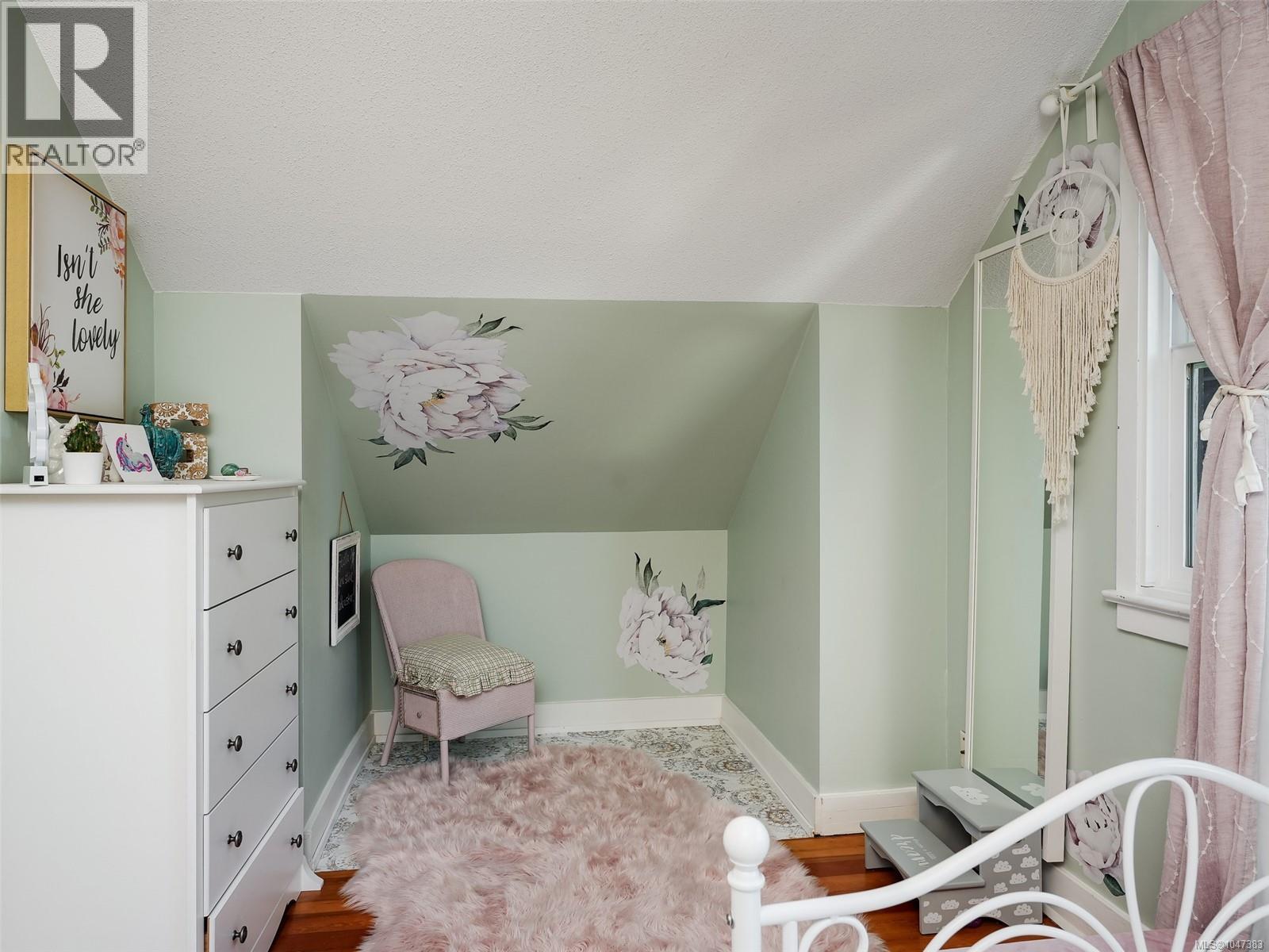 15 Pilot St, Victoria, British Columbia  V8V 2A5 - Photo 13 - 1047383
