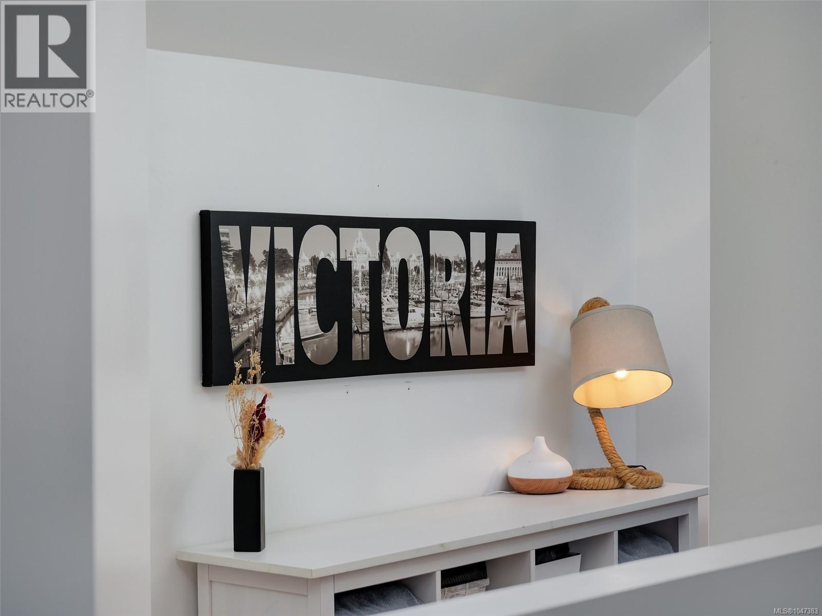 15 Pilot St, Victoria, British Columbia  V8V 2A5 - Photo 19 - 1047383