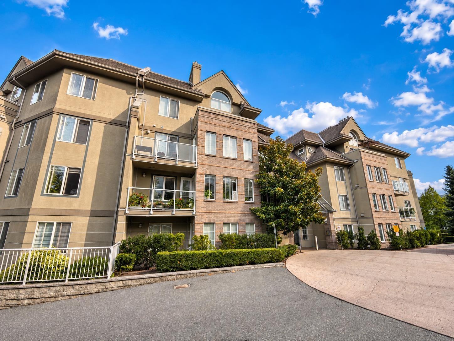 402 12125 75a Avenue, Surrey, British Columbia  V3W 1B9 - Photo 2 - R3157936