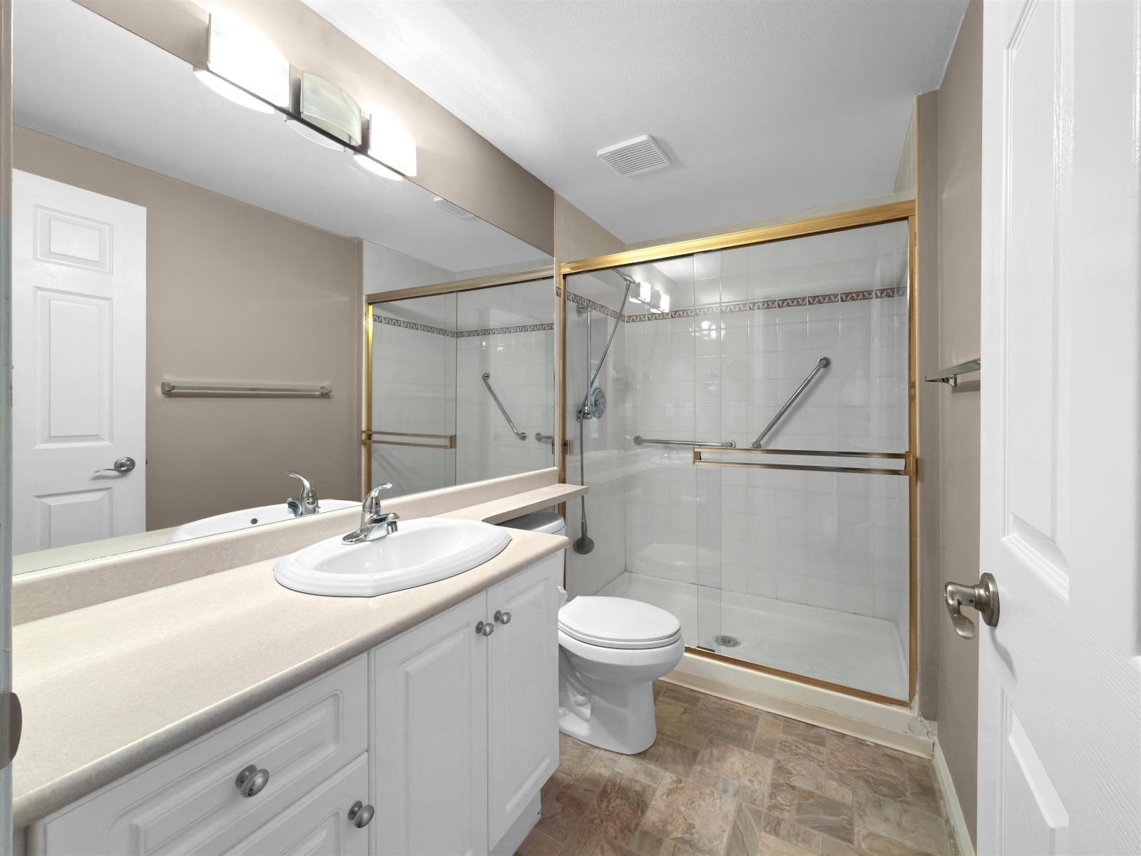 402 12125 75a Avenue, Surrey, British Columbia  V3W 1B9 - Photo 25 - R3157936