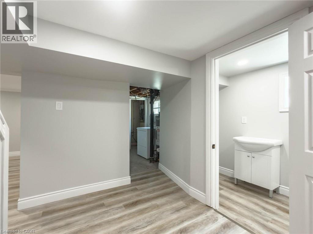 20 Patricia Place, Hamilton, Ontario  L8V 1N6 - Photo 33 - 40846671