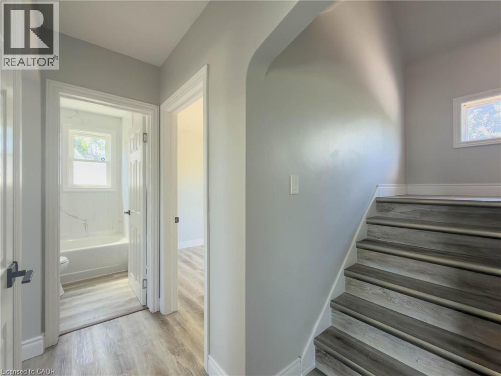 20 Patricia Place, Hamilton, Ontario  L8V 1N6 - Photo 13 - 40846671