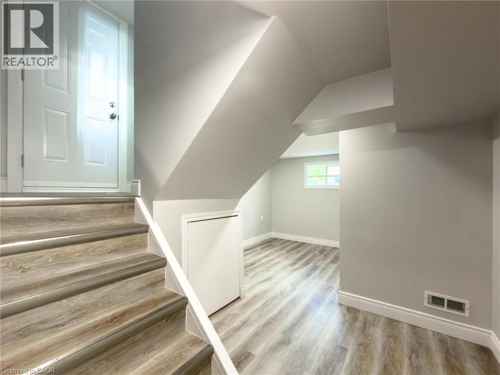 20 Patricia Place, Hamilton, Ontario  L8V 1N6 - Photo 27 - 40846671