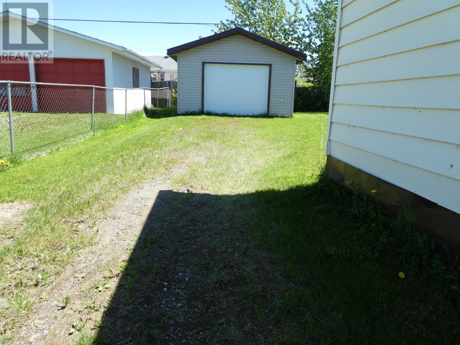 125 Kenogami, Longlac, Ontario  P0T 2A0 - Photo 28 - TB2601601