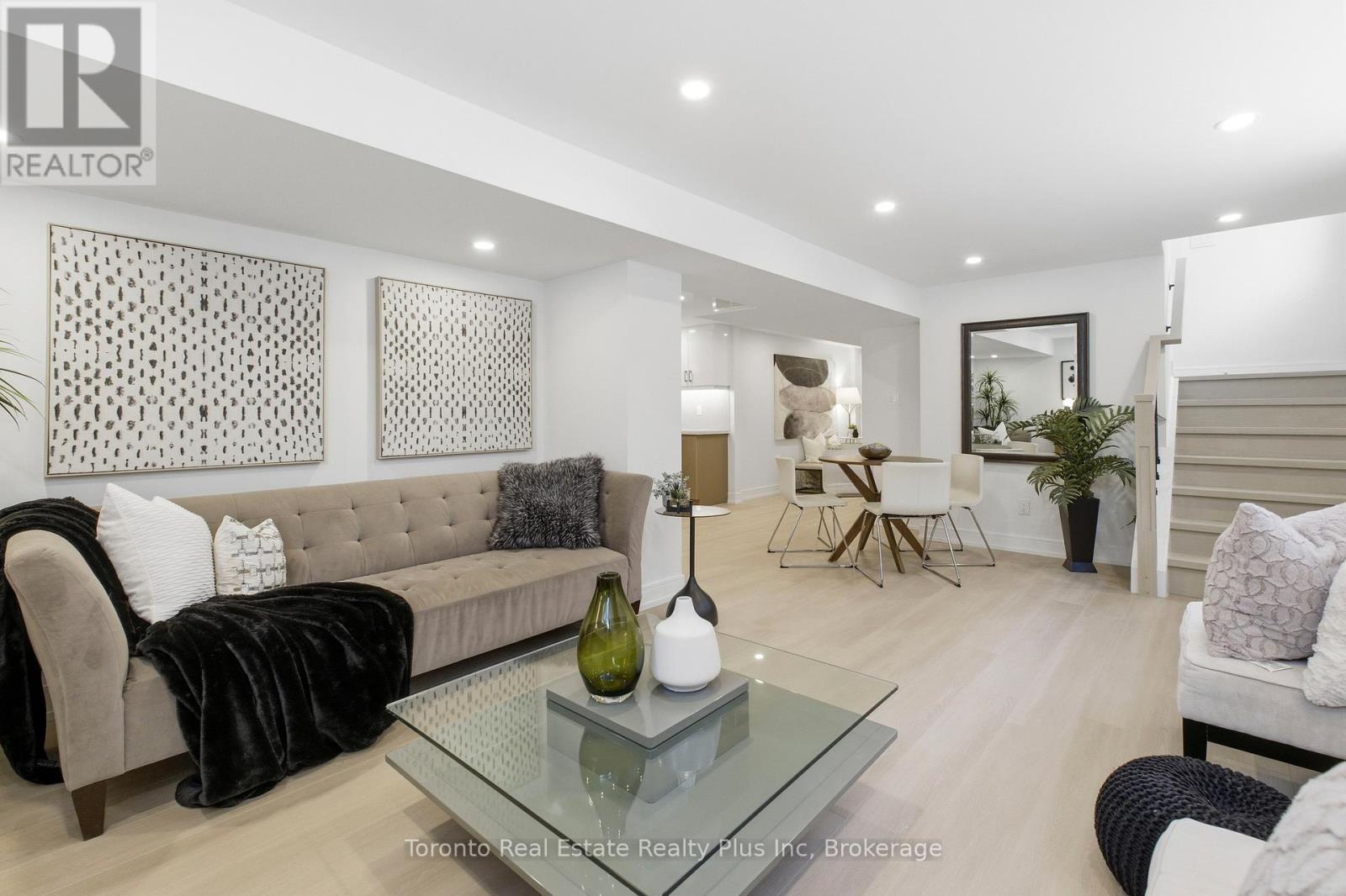 3 Blithfield Avenue, Toronto, Ontario  M2K 1X9 - Photo 10 - C13535512