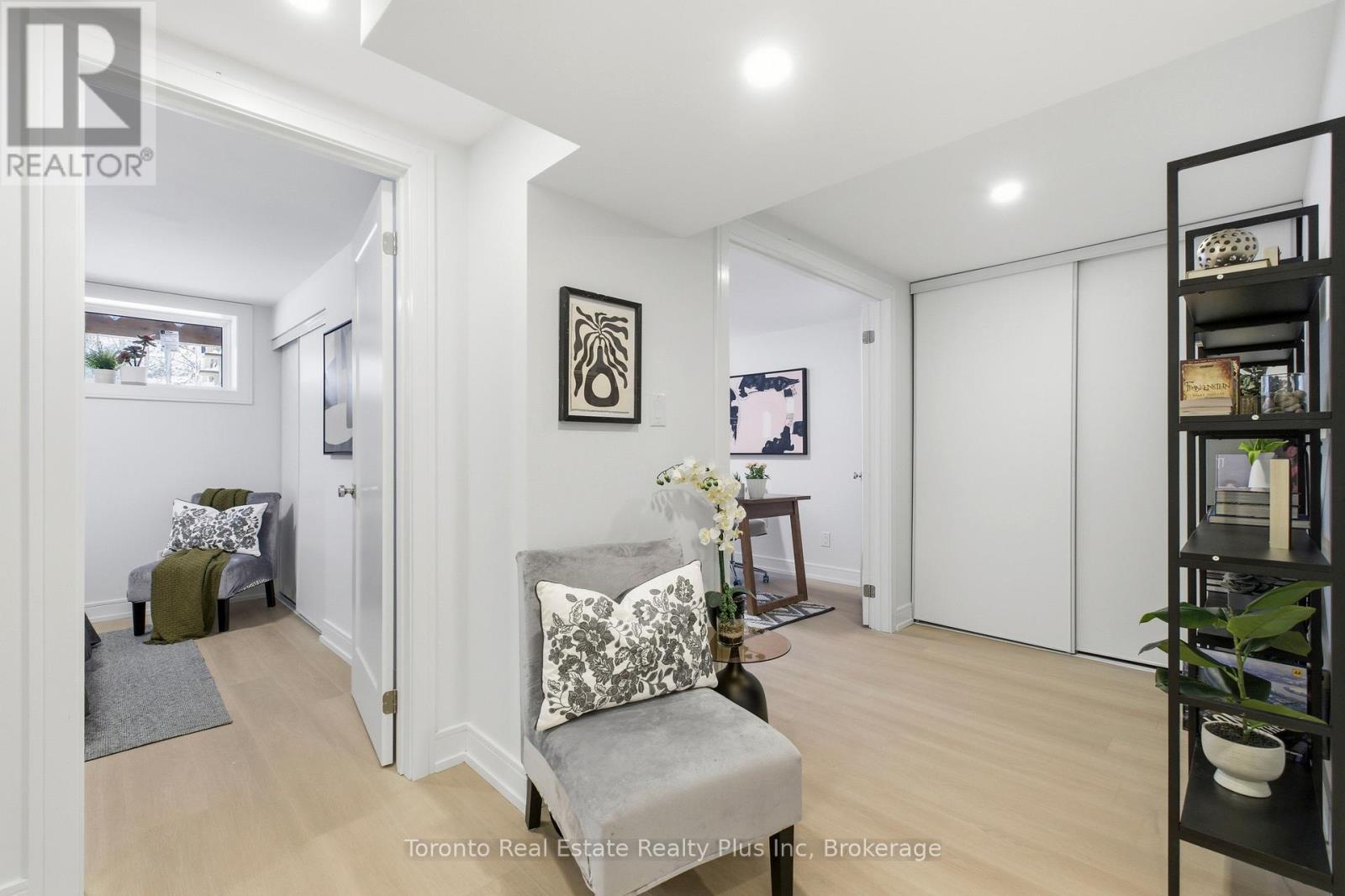 3 Blithfield Avenue, Toronto, Ontario  M2K 1X9 - Photo 14 - C13535512