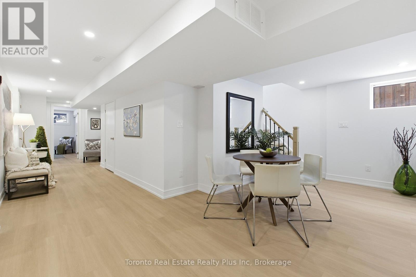 3 Blithfield Avenue, Toronto, Ontario  M2K 1X9 - Photo 8 - C13535512