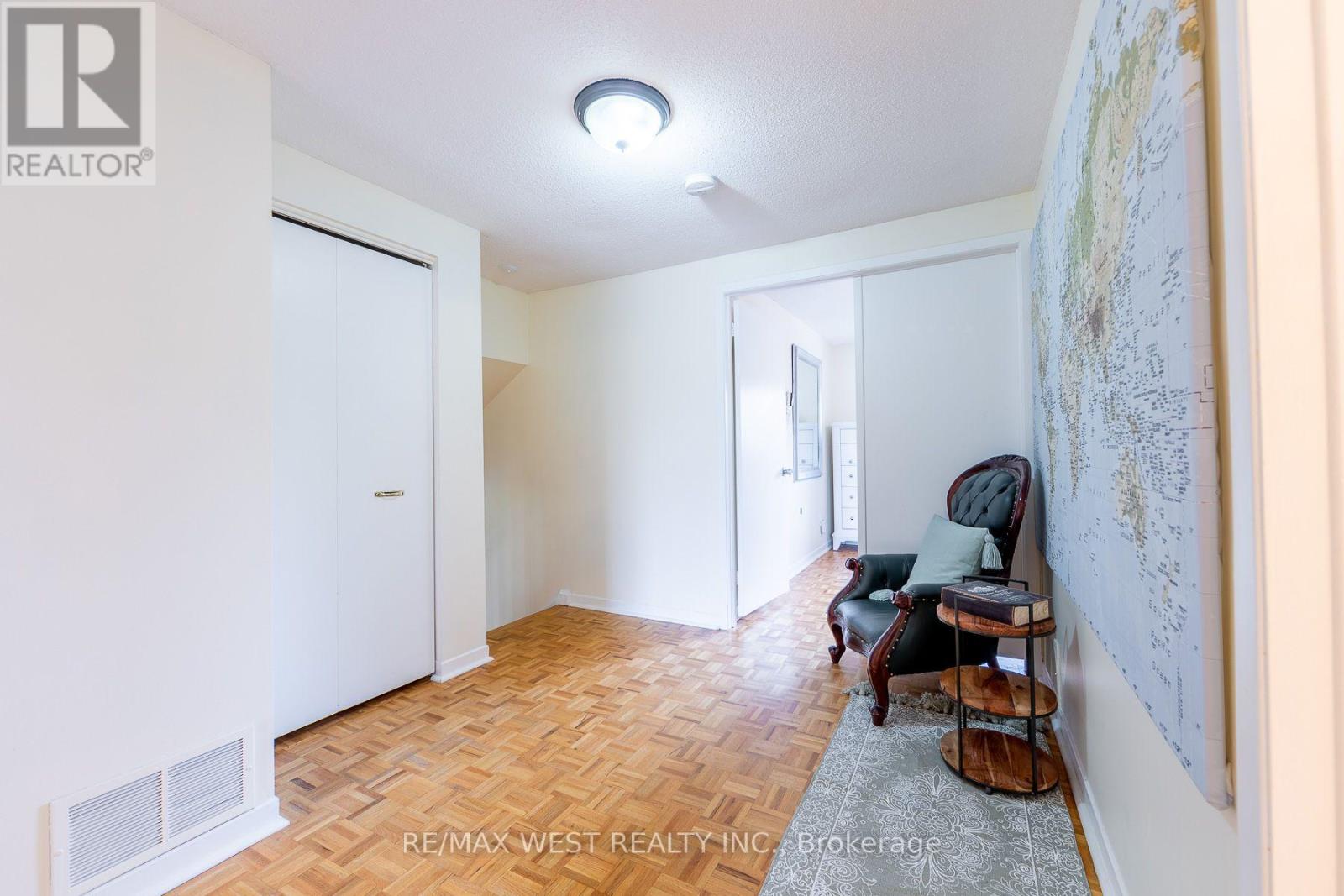 20 Sanderson Crescent, Richmond Hill, Ontario  L4C 5L4 - Photo 13 - N13705946