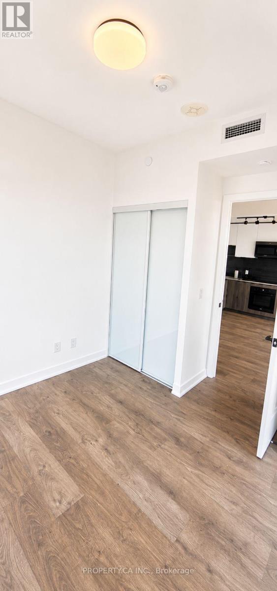 2105 - 5 Defries Street, Toronto, Ontario  M5A 0W7 - Photo 12 - C13708196