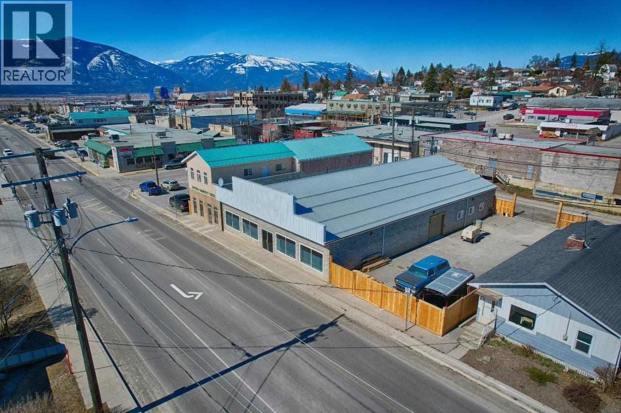 1510 Cook Street, Creston, British Columbia  V0B 1G0 - Photo 3 - 10398719
