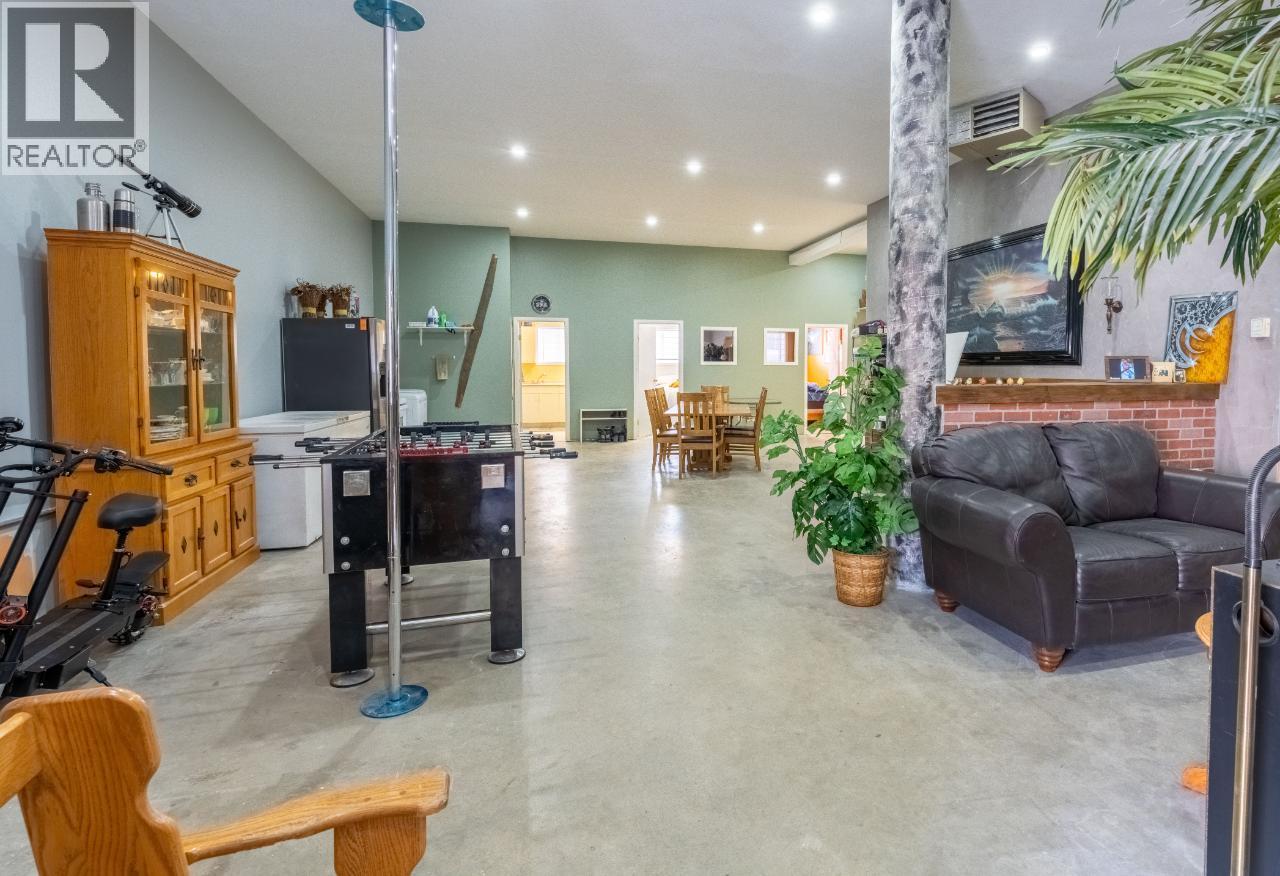 1510 Cook Street, Creston, British Columbia  V0B 1G0 - Photo 4 - 10398719