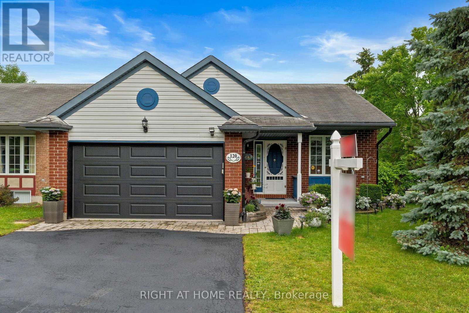 120 GRANDPARK CIRCLE, Ottawa, Ontario