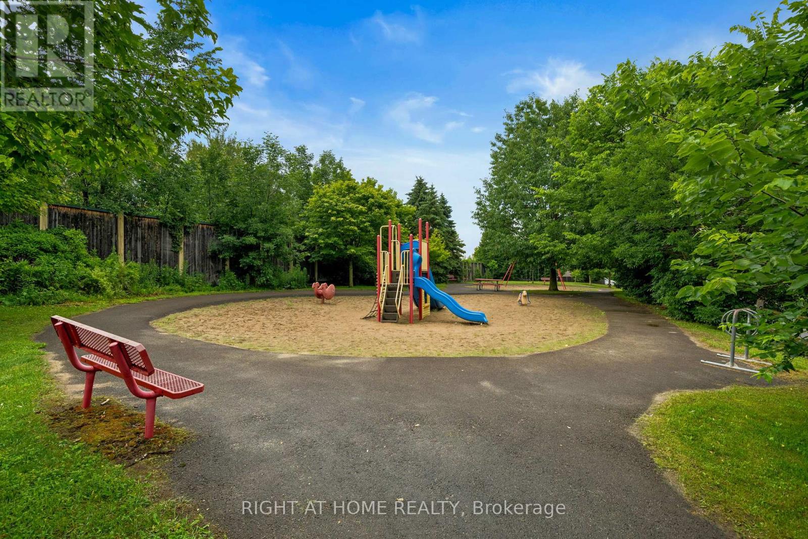 120 Grandpark Circle, Ottawa, Ontario  K1G 6R5 - Photo 32 - X13653574