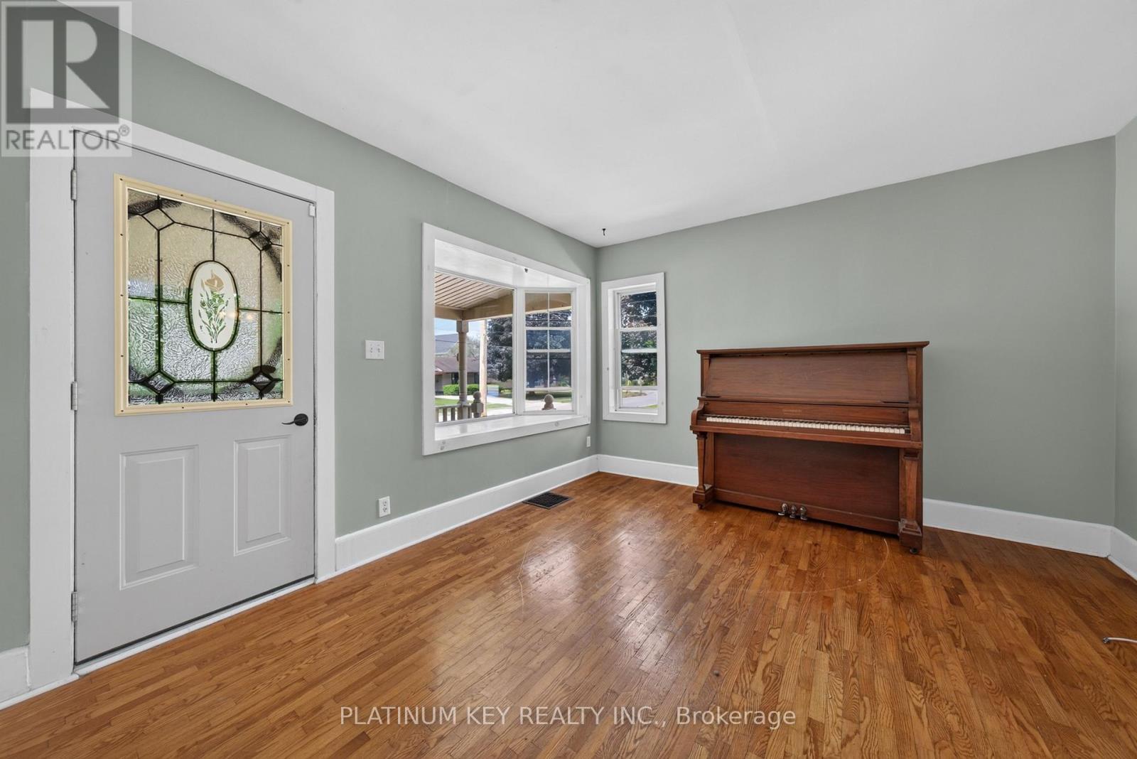 90 Andrew Street, South Huron (Exeter), Ontario  N0M 1S1 - Photo 5 - X13709096