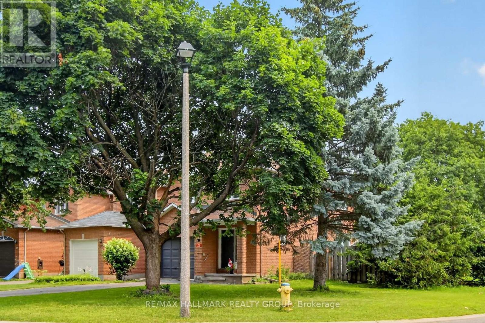 23 Whitegate Crescent, Ottawa, Ontario K2J 4B6 - Photo 1 - X13709074