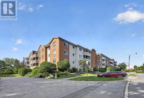 404 - 345 Centrum Boulevard, Ottawa, Ontario  K1E 3W9 - Photo 4 - X13709100