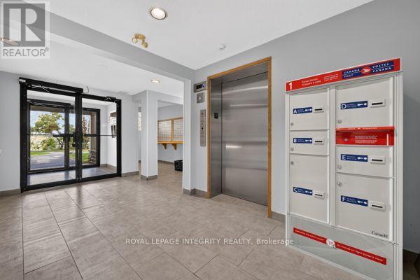 404 - 345 Centrum Boulevard, Ottawa, Ontario  K1E 3W9 - Photo 5 - X13709100