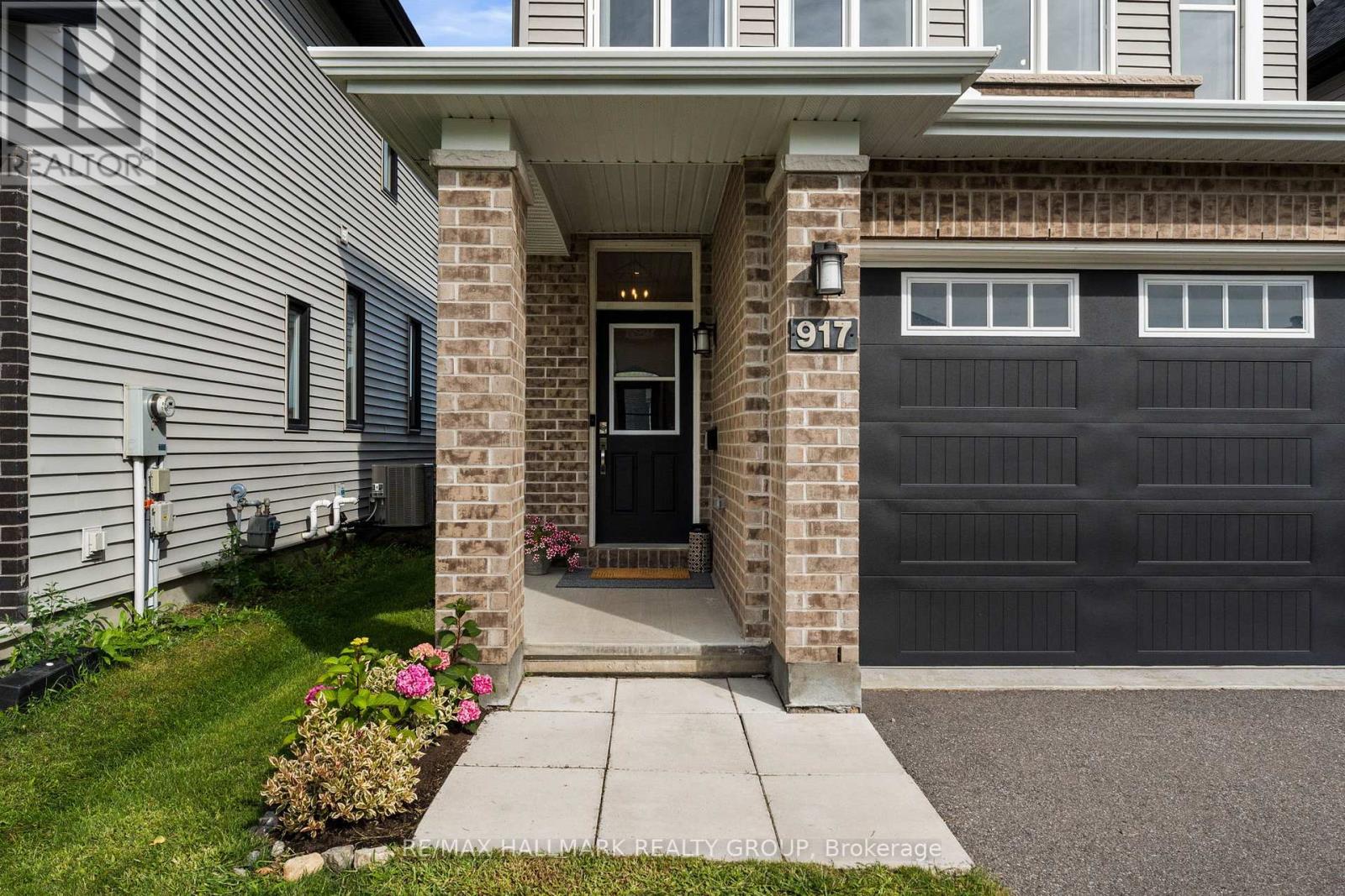 917 Atrium Ridge, Ottawa, Ontario  K4M 0N8 - Photo 3 - X13709106