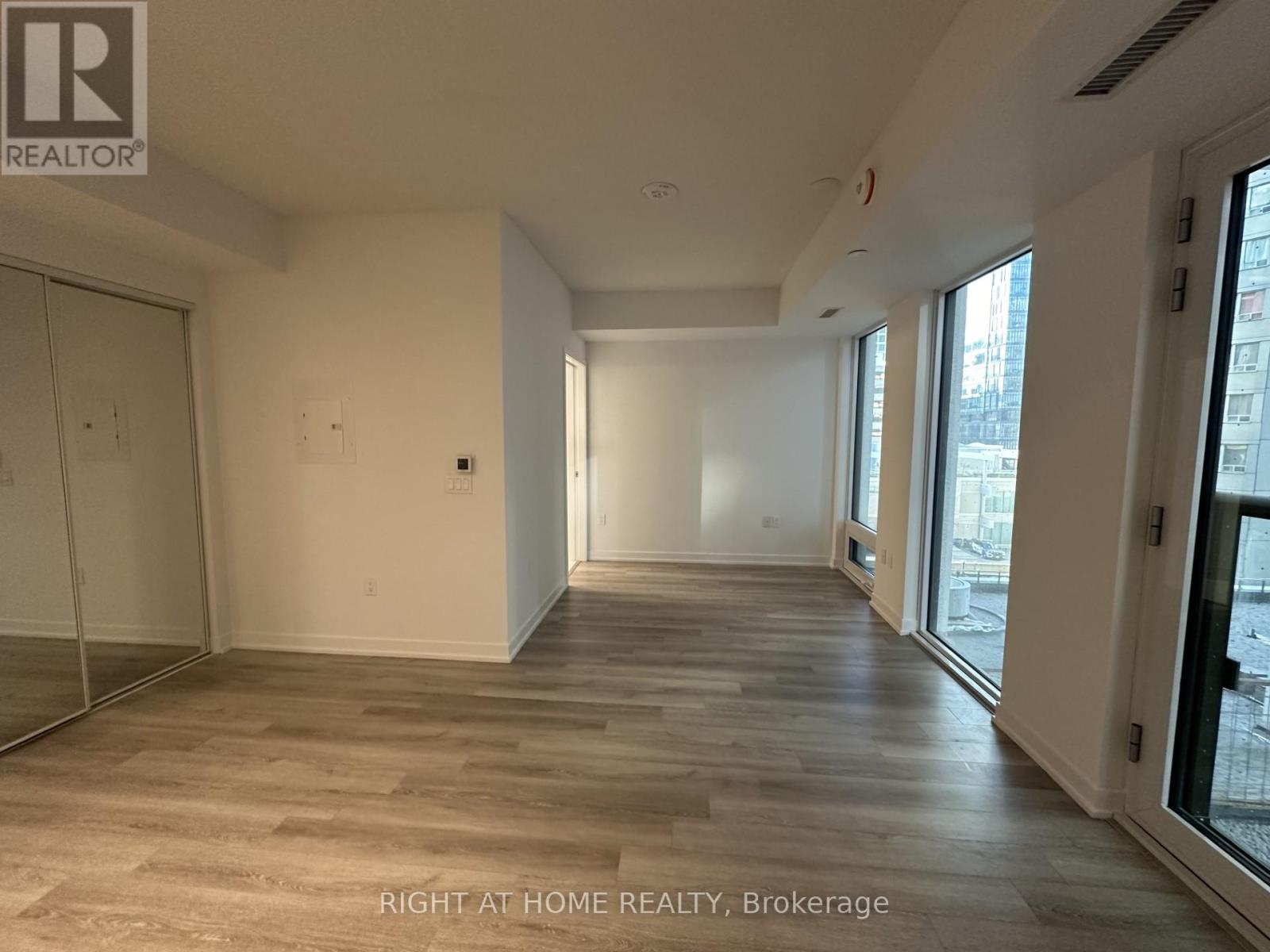 417 - 121 St Patrick Street, Toronto, Ontario  M5T 3C1 - Photo 5 - C13709088
