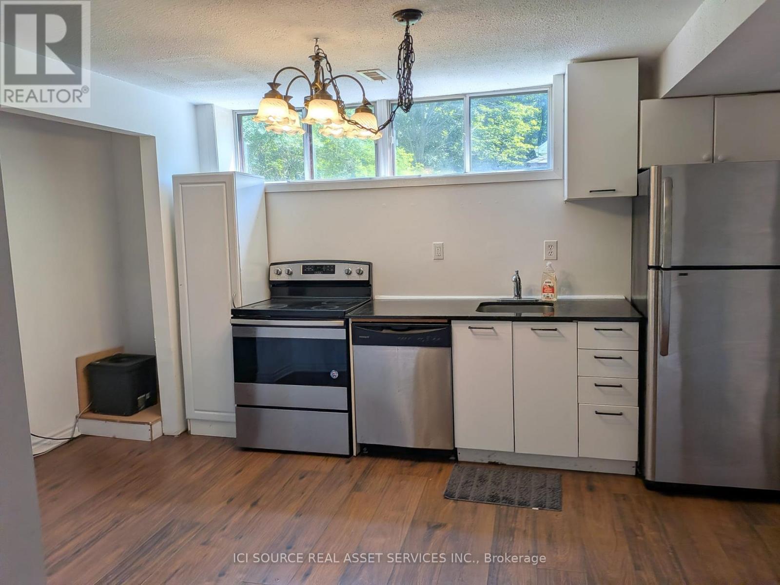 Lower - 61 Darlingside Drive, Toronto, Ontario  M1E 3P2 - Photo 10 - E13709108