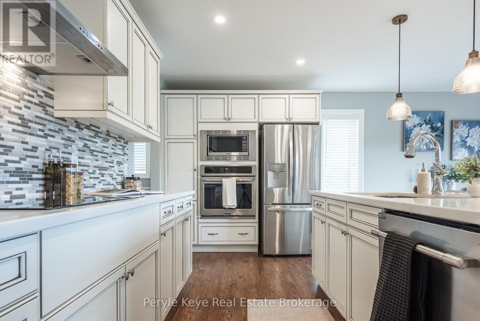 9 Gainsborough Road, Bracebridge, Ontario  P1L 1W8 - Photo 3 - X13709098