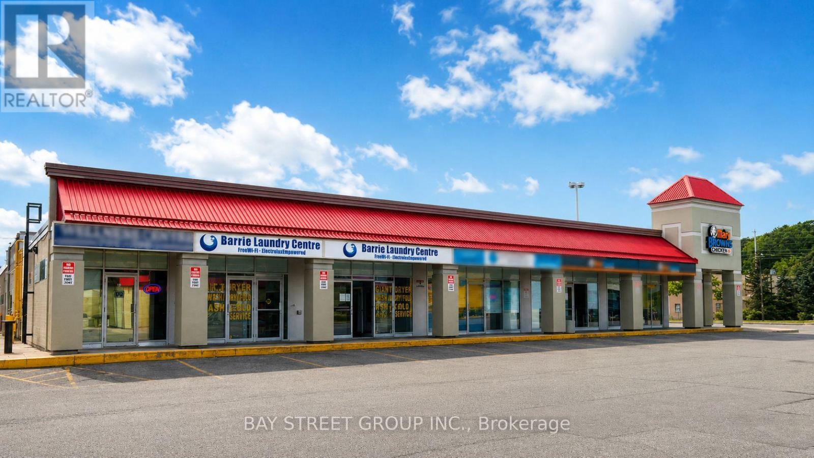 18 & 19 - 165 WELLINGTON STREET W, Barrie, Ontario