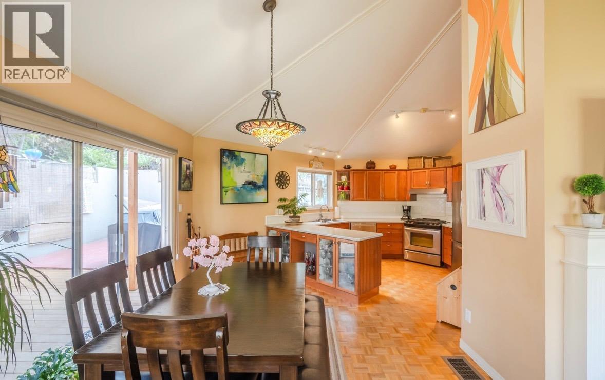 4744 Lakeside Road, Penticton, British Columbia  V2A 8W6 - Photo 15 - 10398714