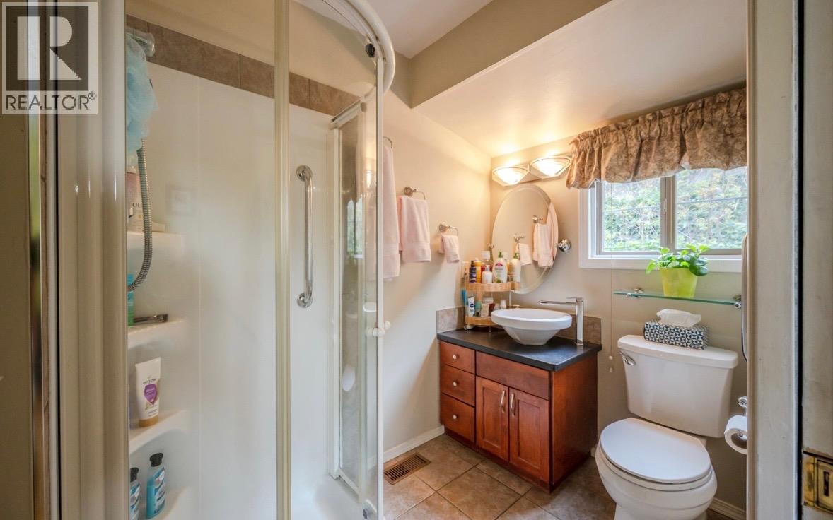 4744 Lakeside Road, Penticton, British Columbia  V2A 8W6 - Photo 47 - 10398714