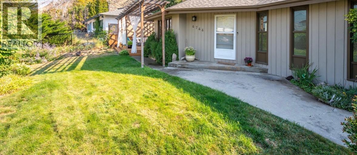 4744 Lakeside Road, Penticton, British Columbia  V2A 8W6 - Photo 50 - 10398714