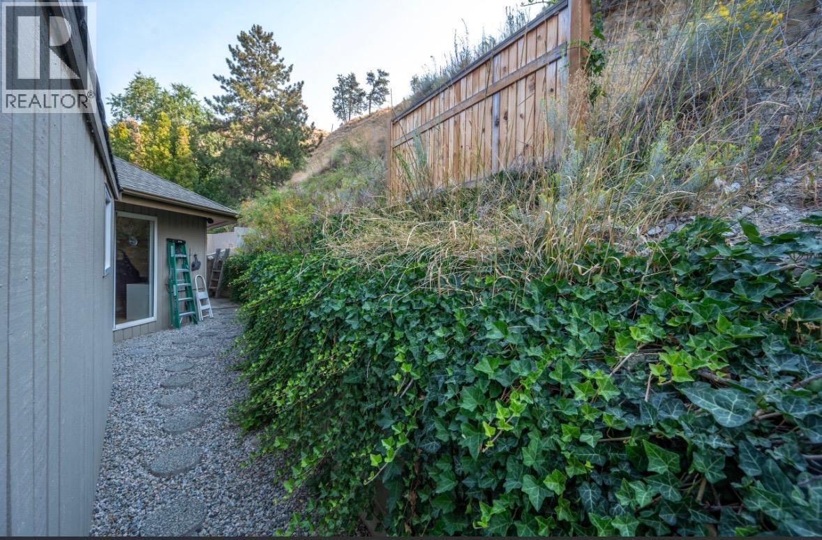 4744 Lakeside Road, Penticton, British Columbia  V2A 8W6 - Photo 54 - 10398714