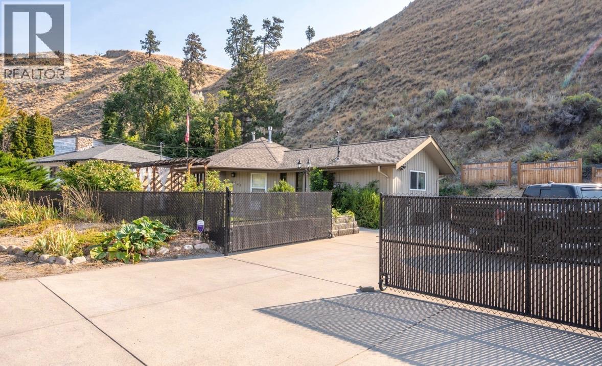 4744 Lakeside Road, Penticton, British Columbia  V2A 8W6 - Photo 61 - 10398714