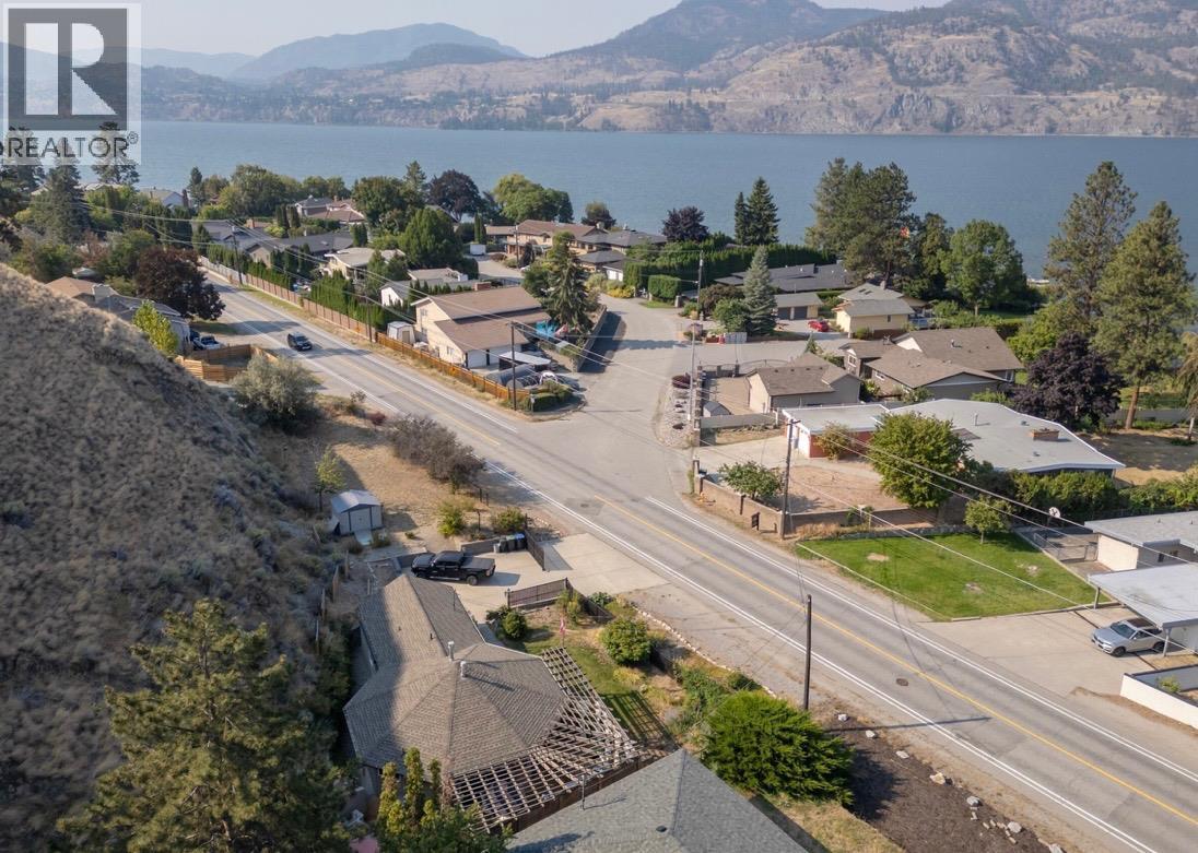 4744 Lakeside Road, Penticton, British Columbia  V2A 8W6 - Photo 5 - 10398714