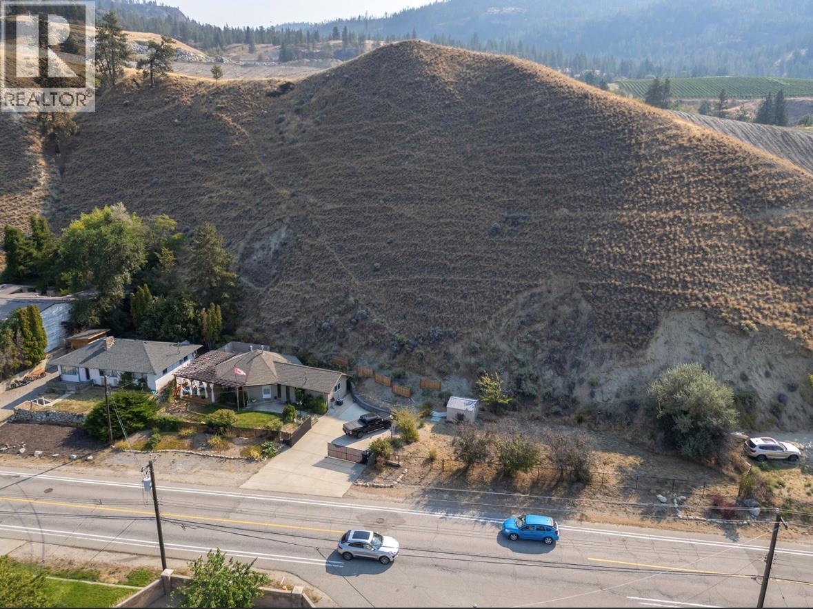 4744 Lakeside Road, Penticton, British Columbia  V2A 8W6 - Photo 2 - 10398714