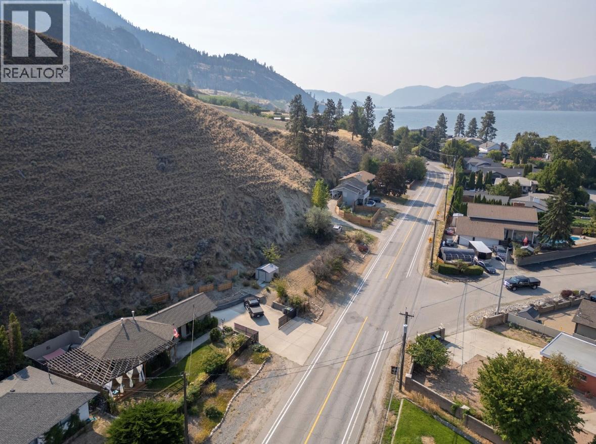 4744 Lakeside Road, Penticton, British Columbia  V2A 8W6 - Photo 3 - 10398714