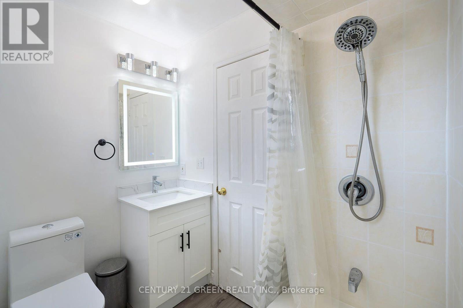 5806 Mersey Street, Mississauga, Ontario  L5V 1V9 - Photo 17 - W13709048