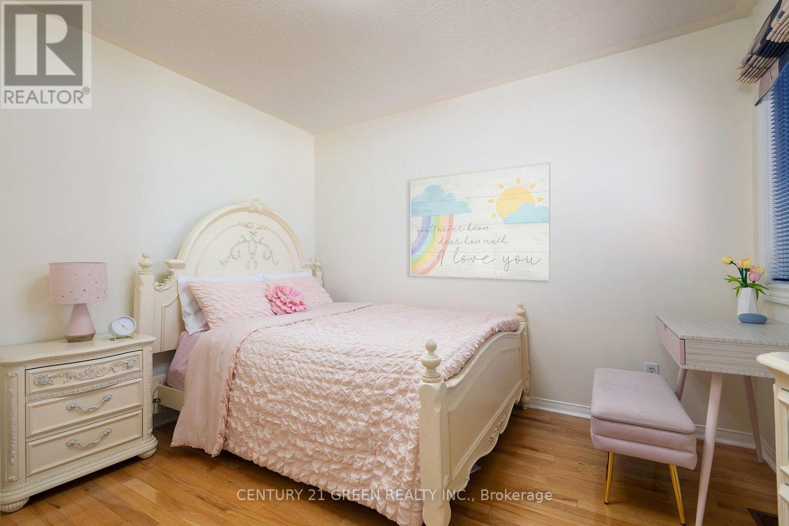 5806 Mersey Street, Mississauga, Ontario  L5V 1V9 - Photo 18 - W13709048
