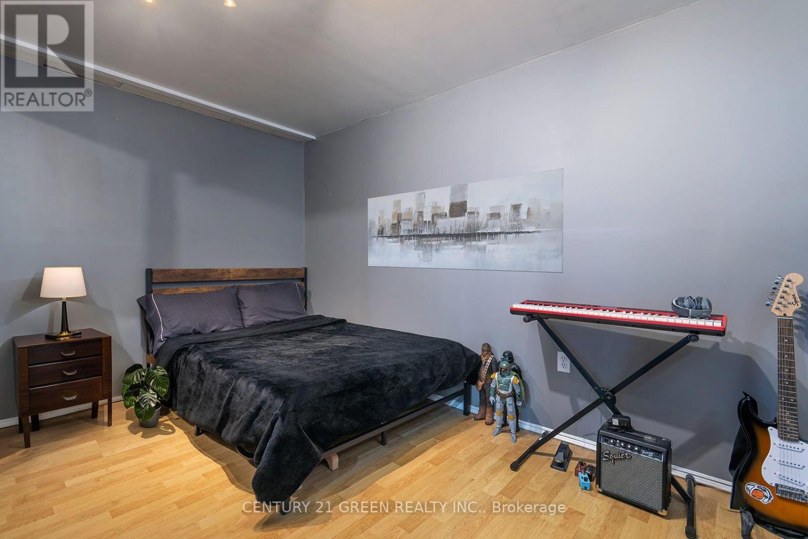 5806 Mersey Street, Mississauga, Ontario  L5V 1V9 - Photo 28 - W13709048