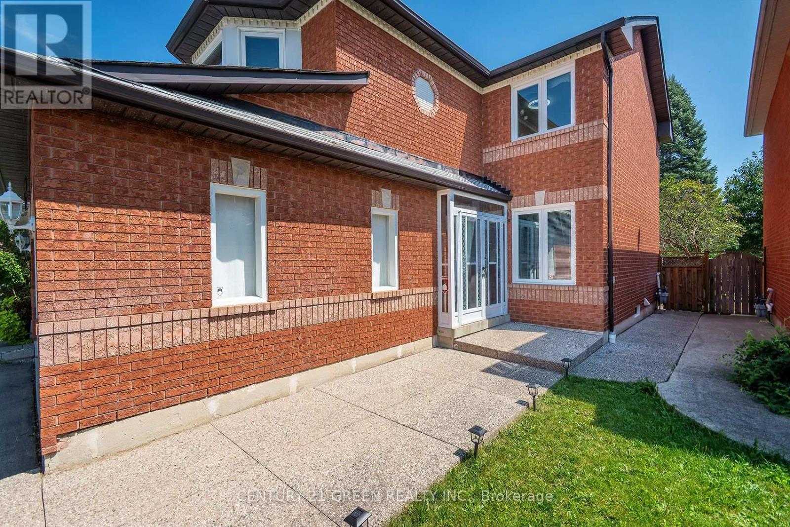 5806 Mersey Street, Mississauga, Ontario  L5V 1V9 - Photo 4 - W13709048